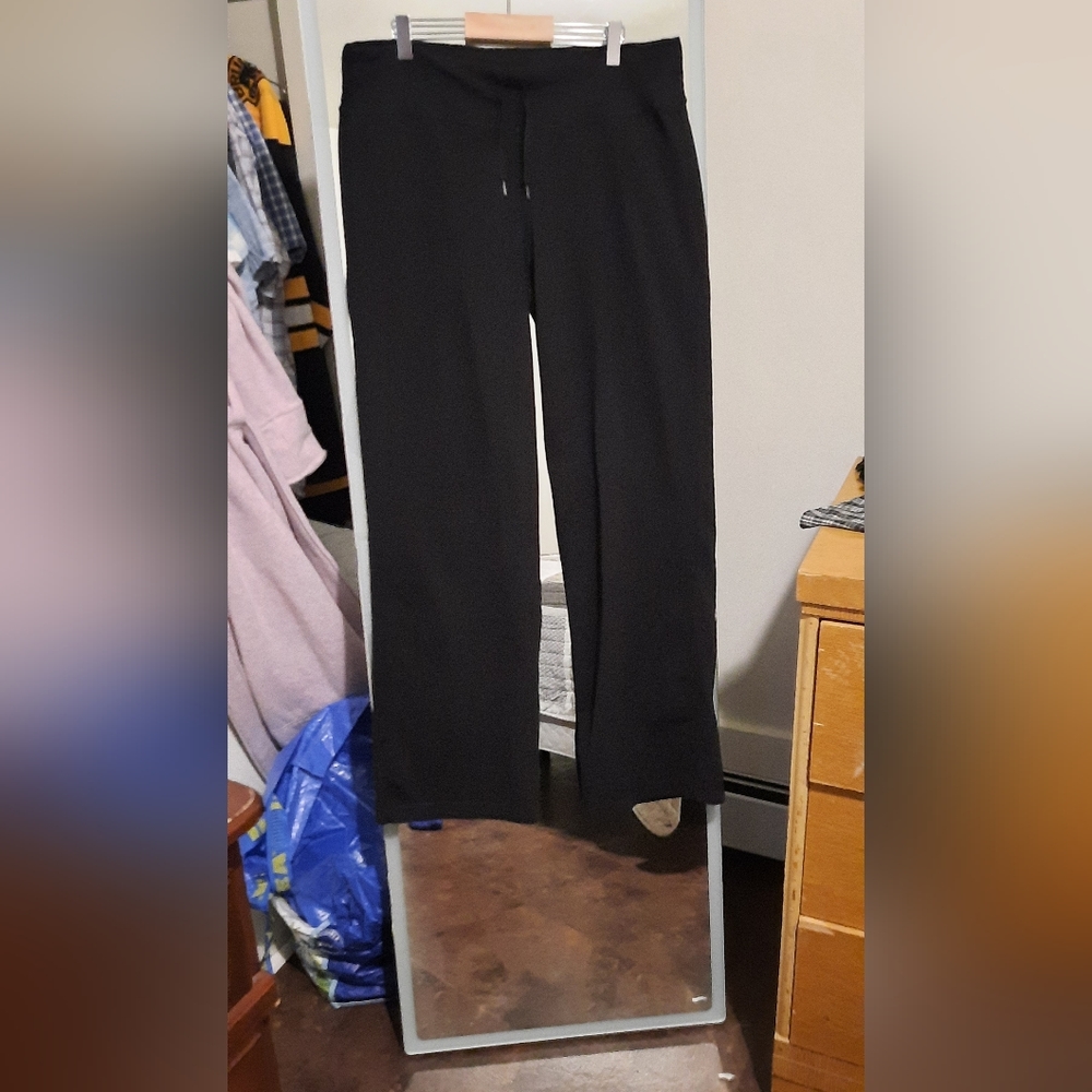 Lululemon pants 2 pairs size 10